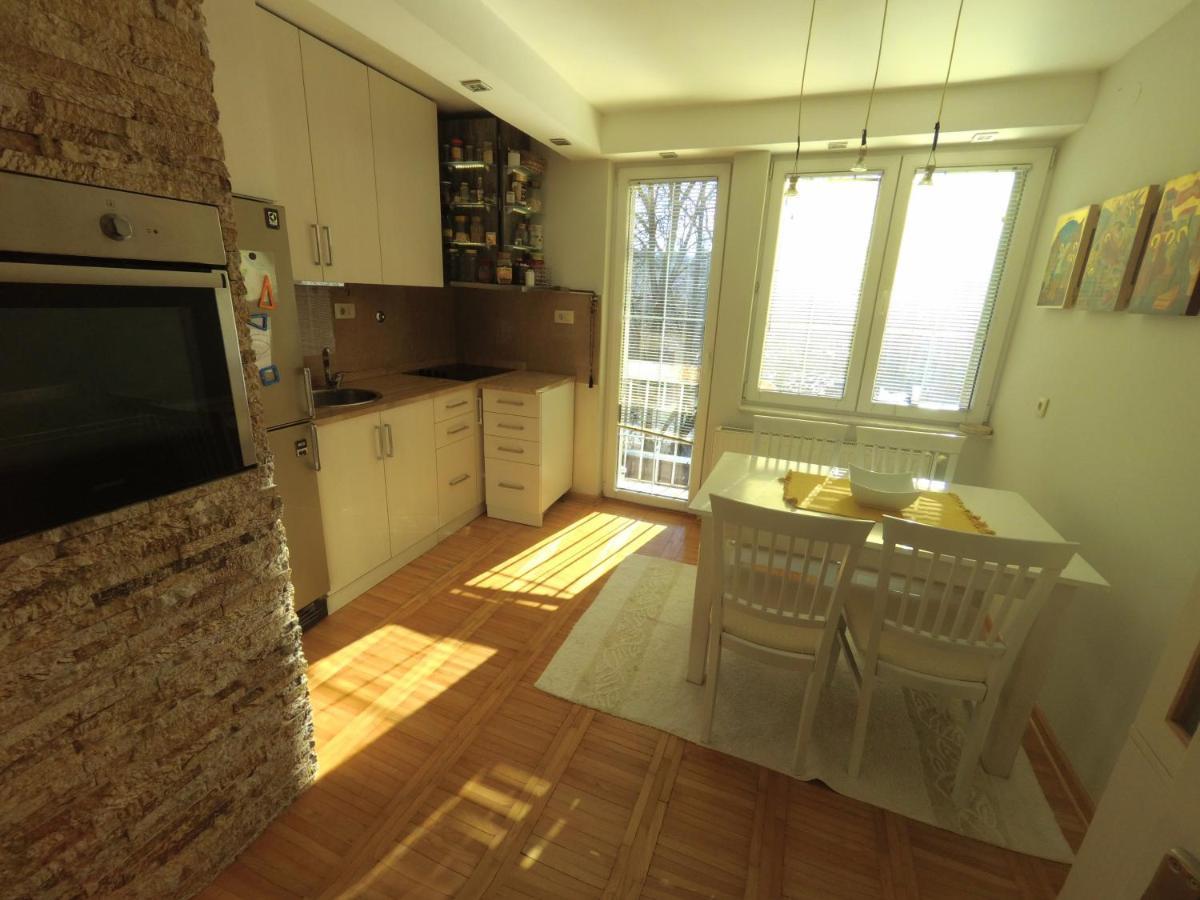 Apartman Jazzar Apartment Arandelovac Exterior photo
